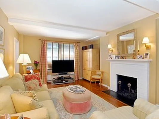 Sold by Corcoran | media 29