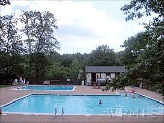 2nd image of 28-2 Foxwood Dr