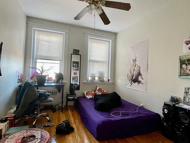 Warren St — Photo 15