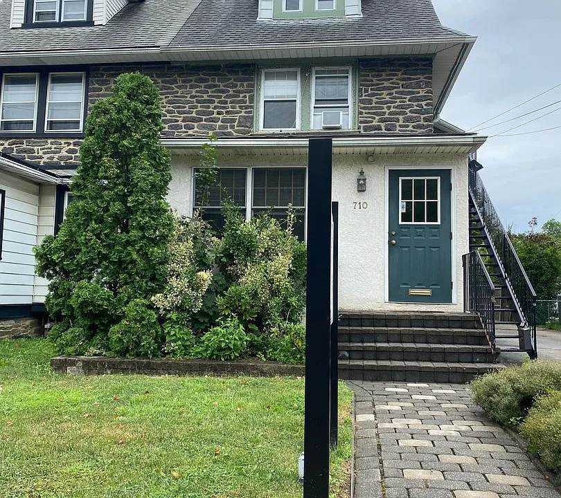 710 Darby Rd #2