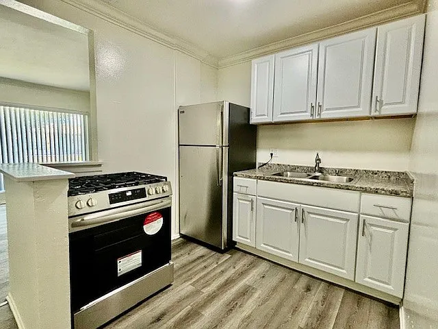 1835 W Crestwood Ln #H10 — Photo 20