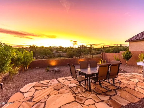 9239 N Peridot Vista Ave, Tucson, AZ 85742