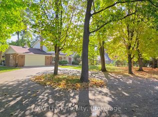 9739 Warden Ave, Markham, ON L6C 1M6