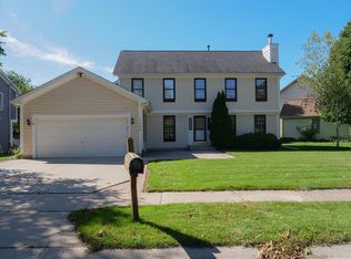 1020 Stockbridge Ct, Elgin, IL 60120