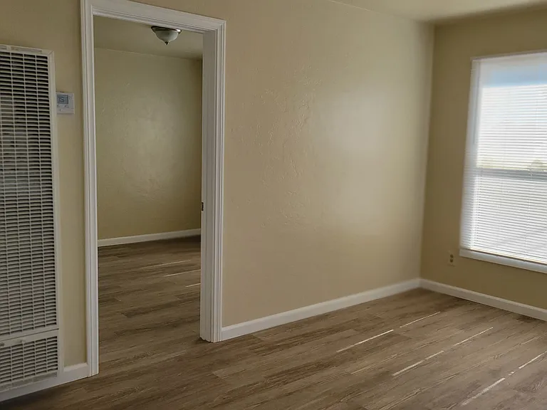 1061 Connecticut St #1061 — Photo 4