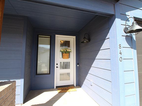 3rd image of 840 Rupp Ave