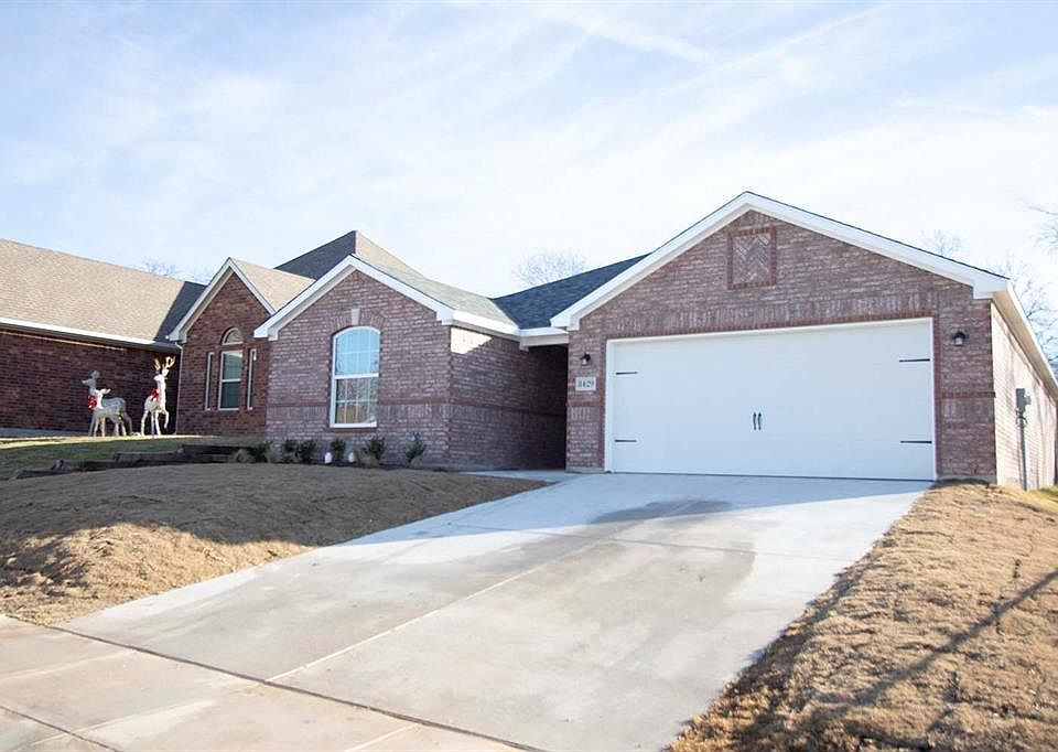 1st image of 8429 Whitney Dr