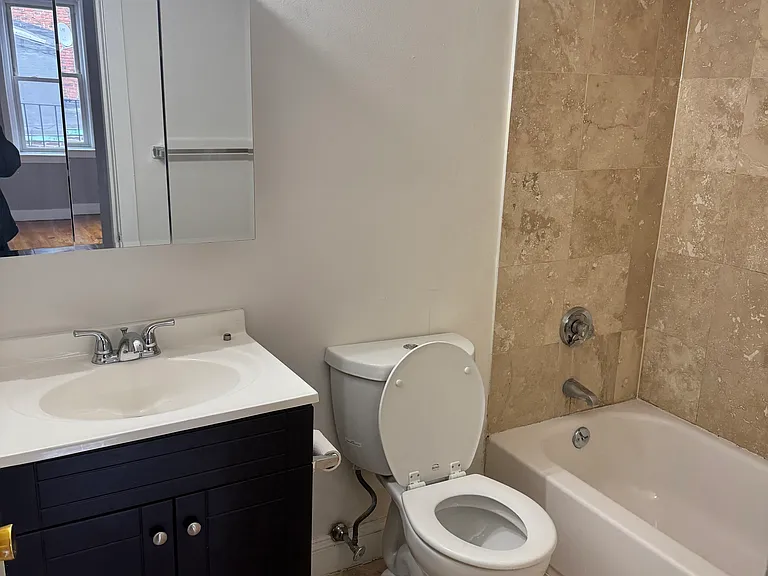 145 Endicott St #10 — Photo 15