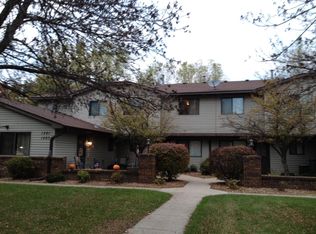 1263 Greenbriar Ct #30, White Bear Township, MN 55110