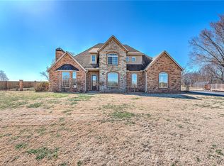 515 Candlelight Cir, Springdale, AR 72762