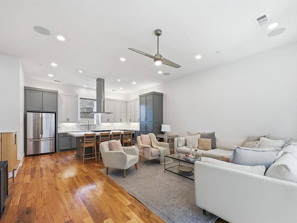 1st image of 5711 Bryan Pkwy Unit 103