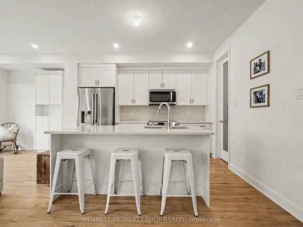 1047 Ventus Way, Ottawa, ON K1W 0S7