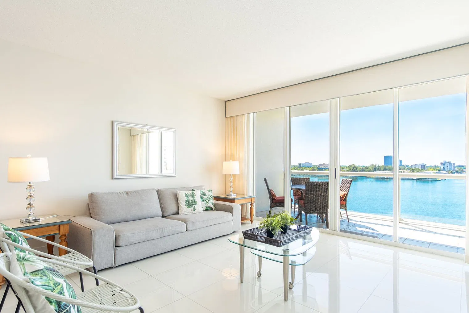 2 bed, 2.0 bath, 1302 sqft, $9,268 — Photo 2
