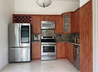 9880 Red Heart Ln, Fort Lauderdale, FL 33321
