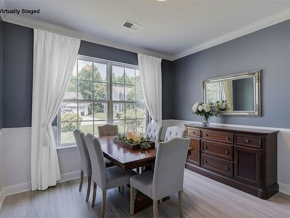 5th image of 253 Rivers Edge Dr
