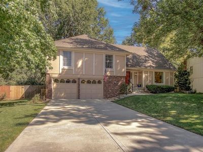 9300 W 111th Ter, Overland Park, KS, 66210