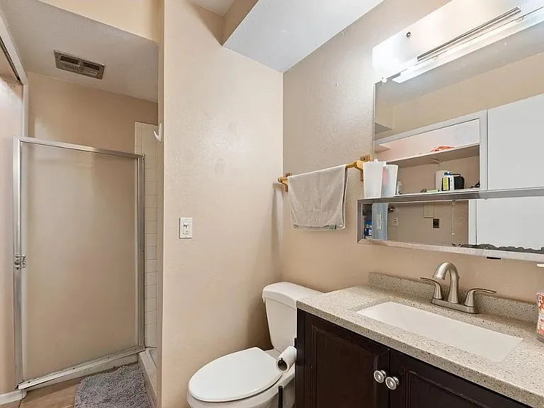 2623 Sherwood Cir — Photo 19
