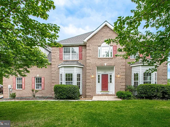 105 Fairfield Dr, Winchester, VA 22602