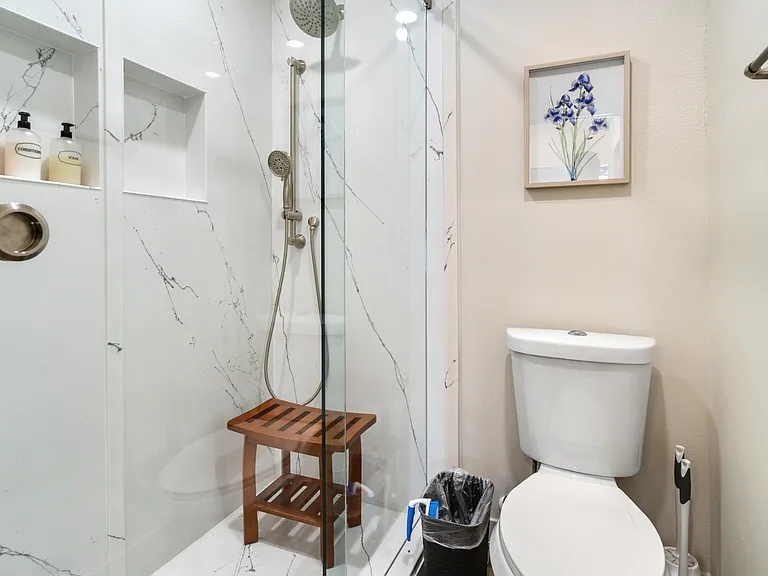 7687 S Winterdale Cir — Photo 13