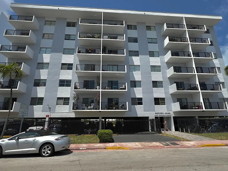 1000 Michigan Ave #401 — Photo 25