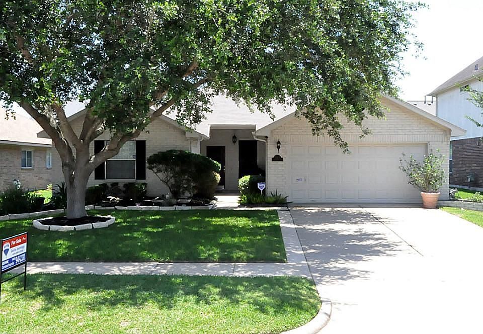 1st image of 5105 Cherry Blossom Dr