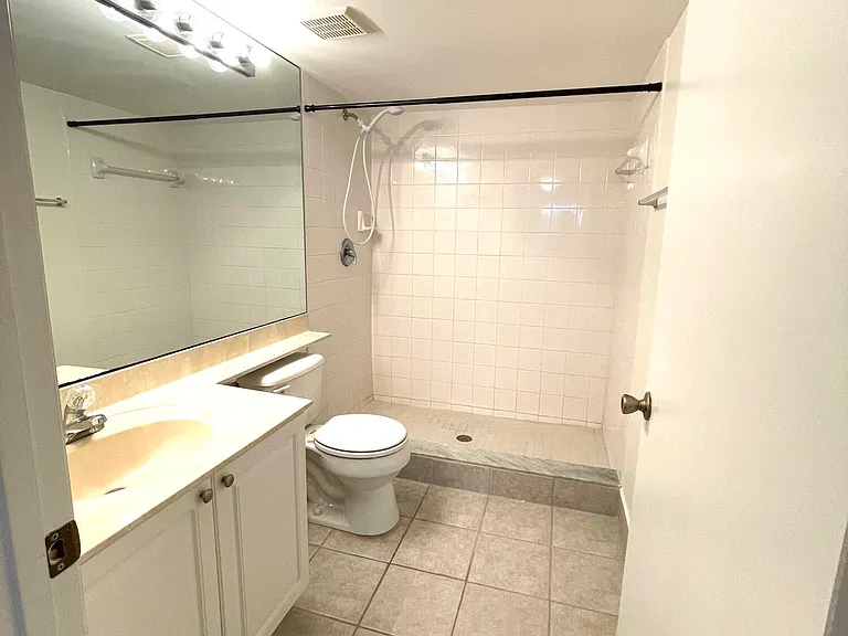1700 S Crestwood Ct S #1709 — Photo 17
