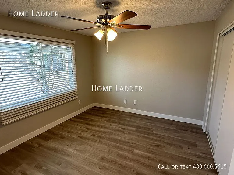 2262 E Broadway Rd #B — Photo 8