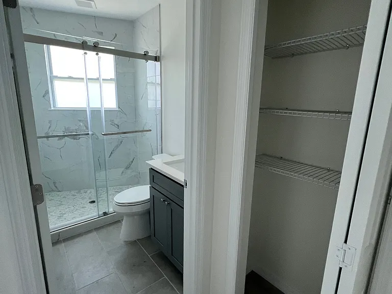 219 S Grandview Ave — Photo 37