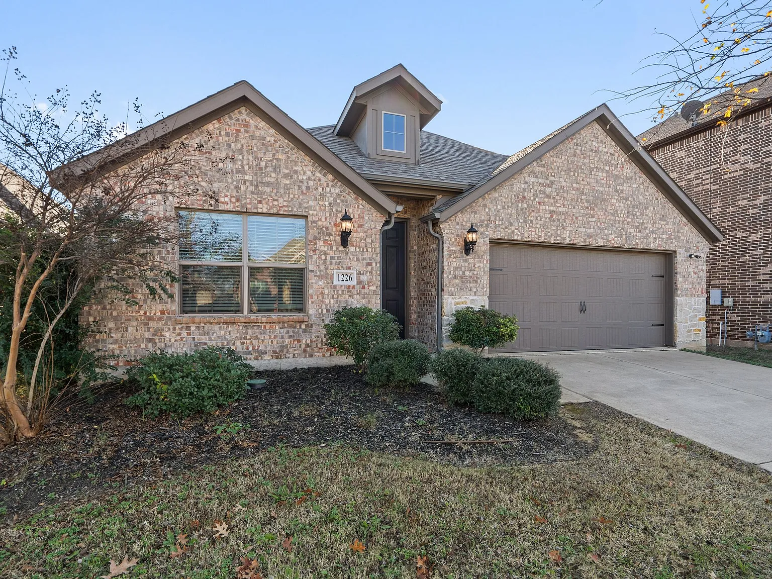 3 bed, 1763 sqft, $2,300 — Photo 3