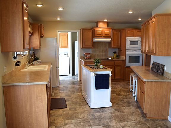 5th image of 14862 E 51st St