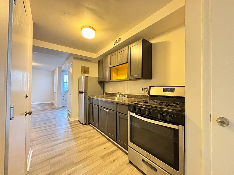 894 N 42nd St #2 — Photo 1