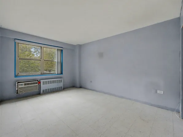 190 Cozine Avenue image 18 of 26