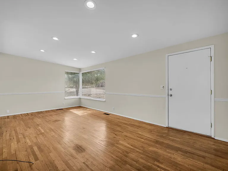 2189 E 6675 S — Photo 8