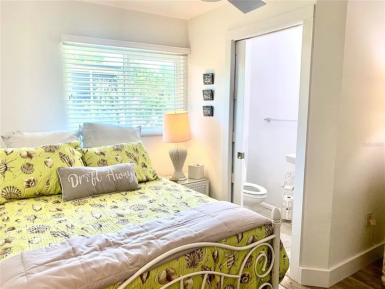 1714 Meadowood St — Photo 63