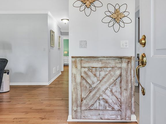 3rd image of 502 Kresswood Dr #502