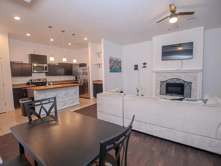 3112 Clay St — Photo 5