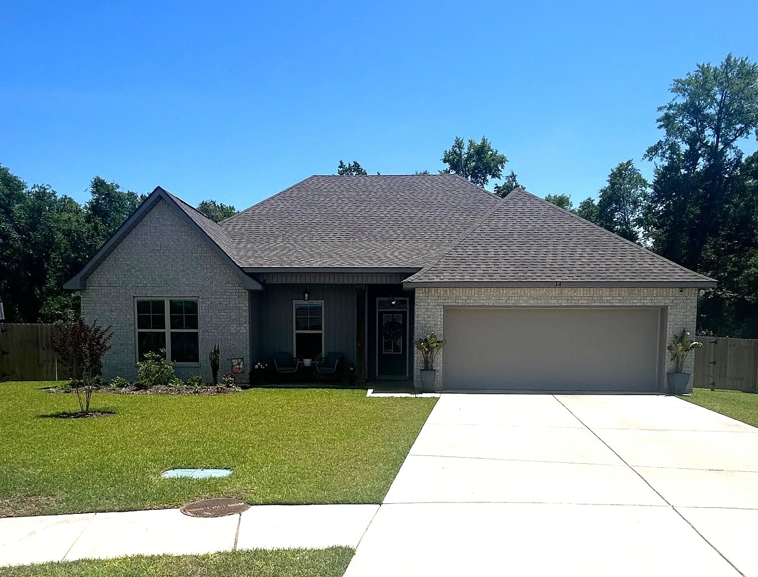 4 bed, 2204 sqft, $2,600 — Photo 1