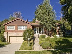 1st image of 2519 E Village Cir