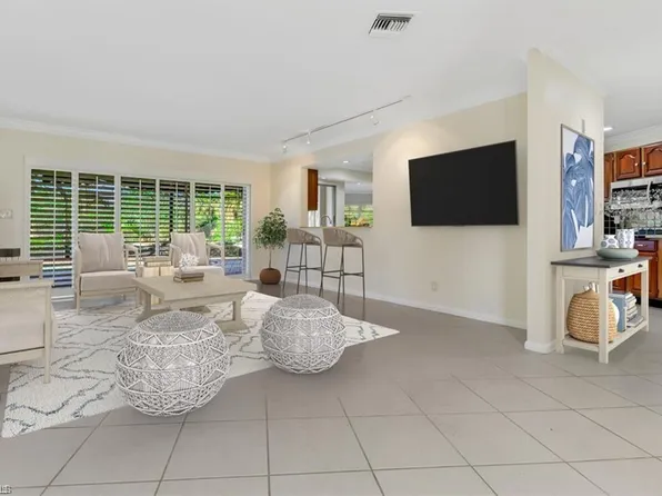 449 Cypress Way E, NAPLES, FL 34110