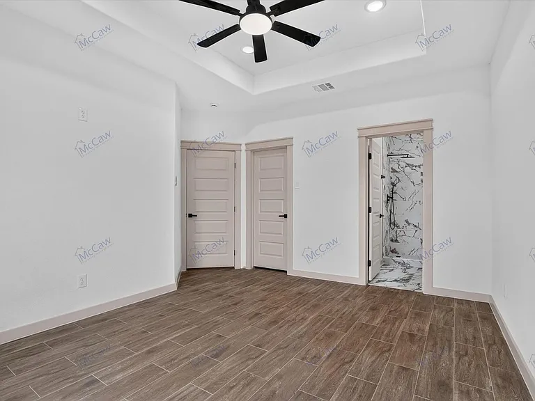 5849 Black Pine Cir — Photo 11