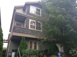 2328A 44th Ave SW, Seattle, WA 98116