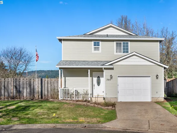 705 E Earl Ct, Newberg, OR 97132