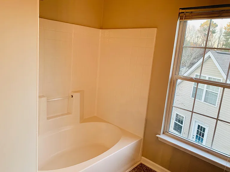 207 Evening Star Dr — Photo 11