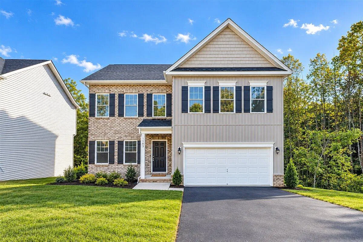 4 bed, 2.5 bath, 1933 sqft, $2,199 — Photo 1
