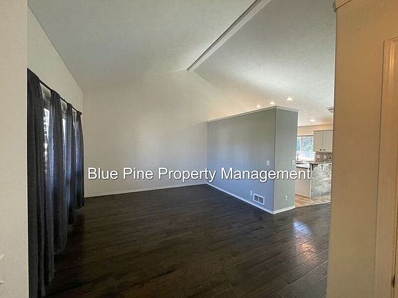 4th image of 1374 Walstrom Ln