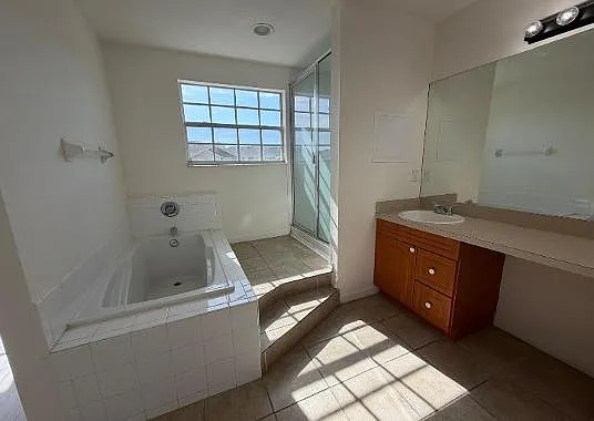 2734 Fan Palm Dr — Photo 13
