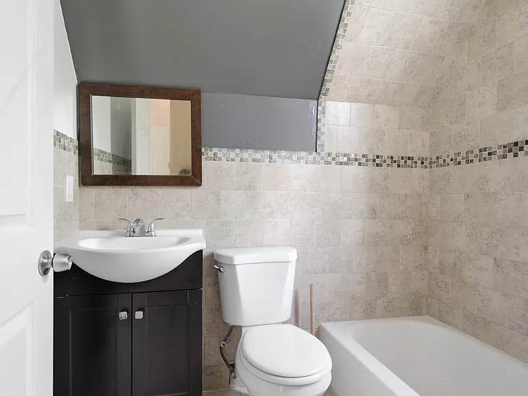 26 Seymour Ave #3 — Photo 15