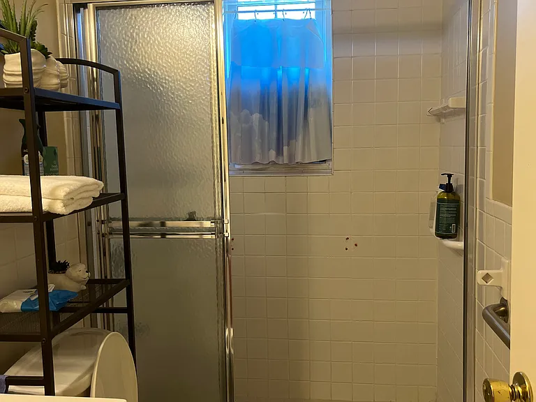 25 Farrwood Ave #4 — Photo 15