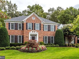 12708 Pond Crest Ln, Herndon, VA 20171