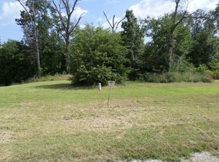 433 Beyers Lake Est, Pana, IL